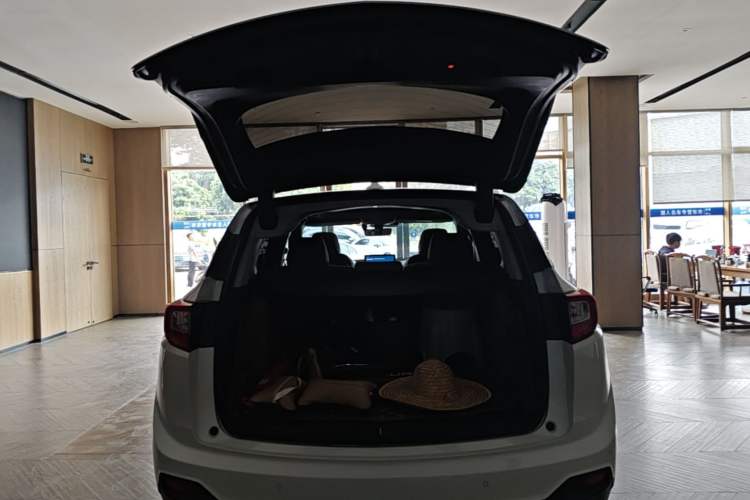 Used Acura RDX 2019 2.0T Luxury Edition China VI Standard Trunk