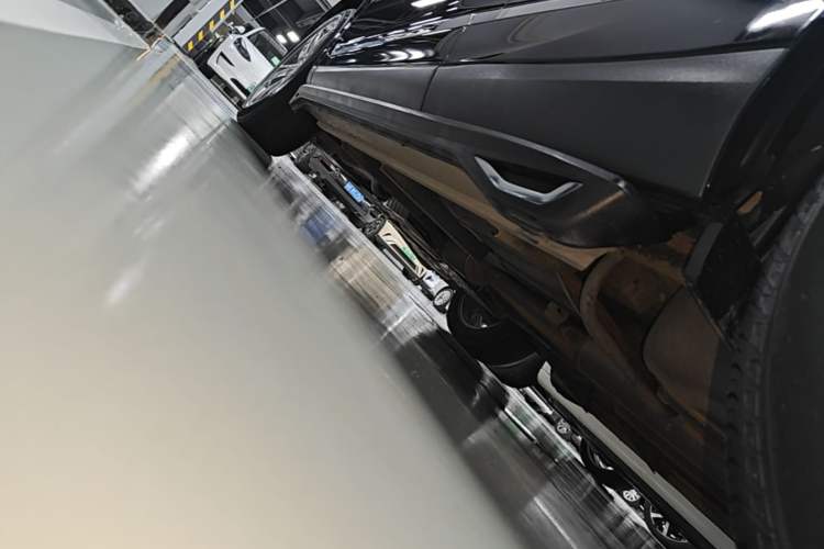 Used Acura RDX 2020 2.0T Diamond Edition SH-AWD Left Side Sill