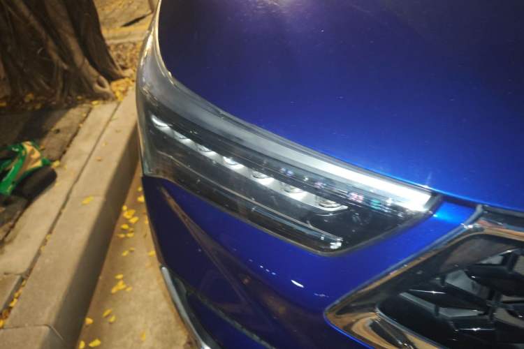 Used Acura RDX 2020 2.0T Diamond Edition SH-AWD Right Front Headlight