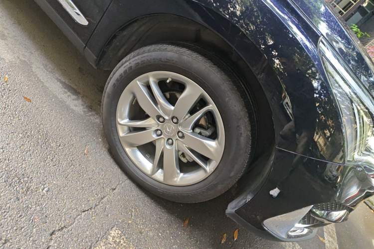 Used Acura RDX 2020 2.0T Diamond Edition A-Spec Sport SH-AWD Right Front Wheel Hub