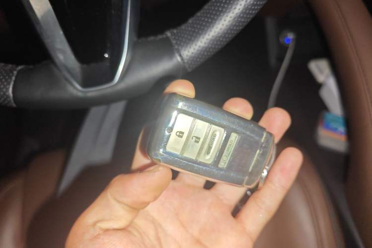 Used Acura RDX 2020 2.0T Diamond Edition SH-AWD Vehicle Key