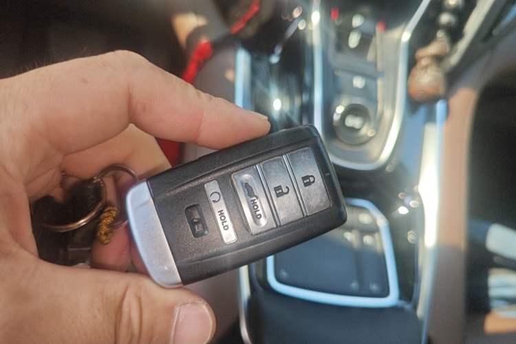 Used Acura RDX 2020 2.0T Diamond Edition SH-AWD Vehicle Key