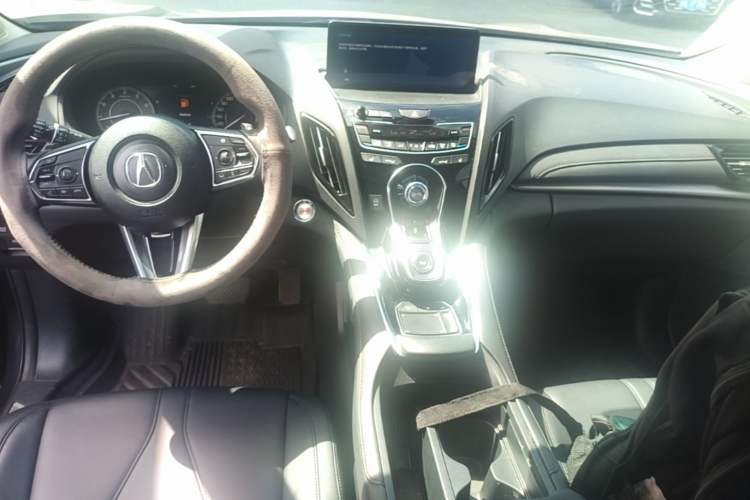 Used Acura RDX 2020 2.0T Smart Edition SH-AWD Center Console