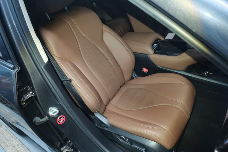 Used Acura RDX 2020 2.0T Deluxe Edition Right Front Seat
