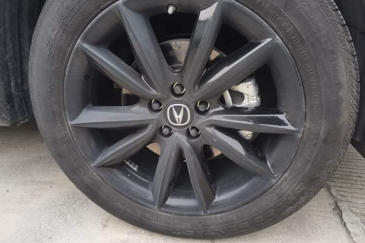 Used Acura RDX 2020 2.0T Diamond Edition A-Spec Sport Version SH-AWD Matte Bright Gray Right Front Wheel Hub