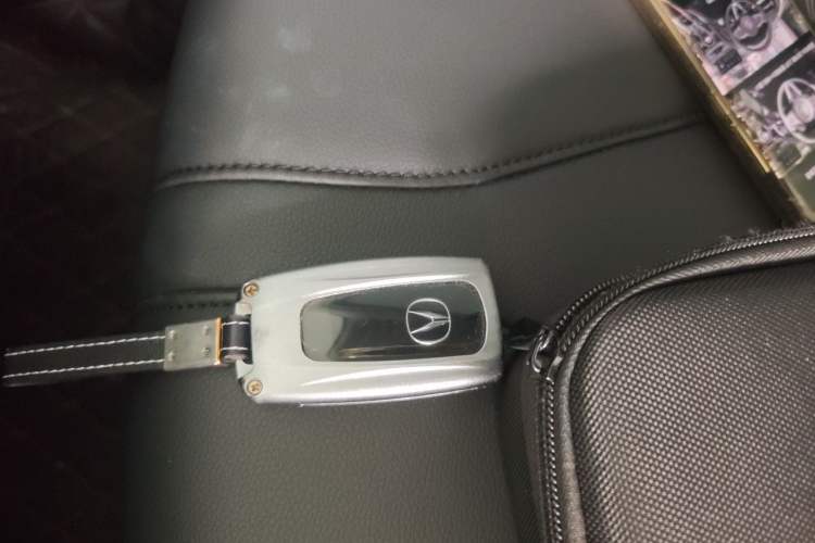 Used Acura RDX 2020 2.0T Smart Edition SH-AWD Vehicle Key