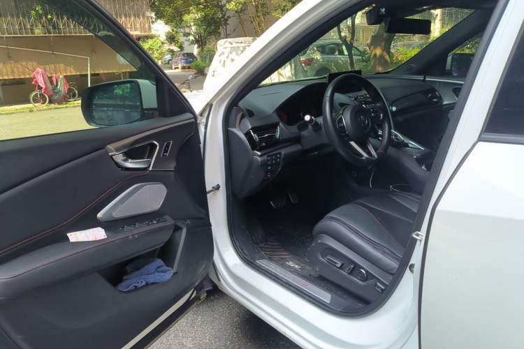Used Acura RDX 2020 2.0T Prestige · A-Spec Sport Edition Driver Seat