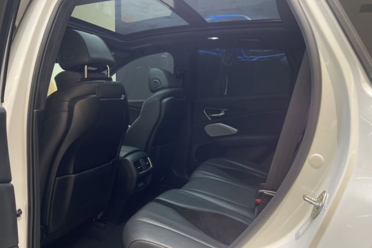 Used Acura RDX 2020 2.0T Prestige · A-Spec Sport Edition Interior 4