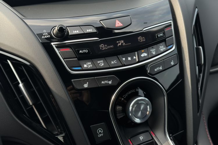 Used Acura RDX 2020 2.0T Prestige · A-Spec Sport Edition Interior 5