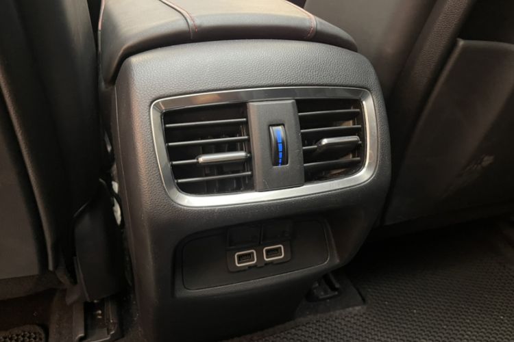 Used Acura RDX 2020 2.0T Prestige · A-Spec Sport Edition Interior 6