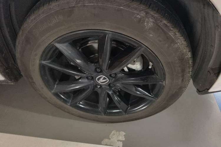Used Acura RDX 2020 2.0T Diamond Edition A-Spec Sport SH-AWD Right Front Wheel Hub