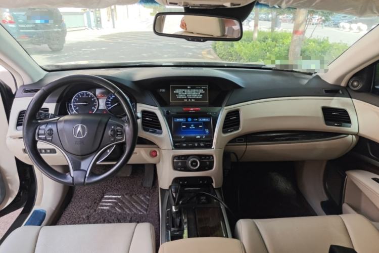 Used Acura RLX 2013 3.5L PAWS Edition Center Console
