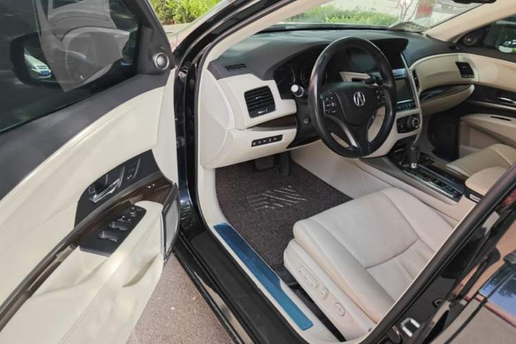 Used Acura RLX 2013 3.5L PAWS Edition Driver Seat