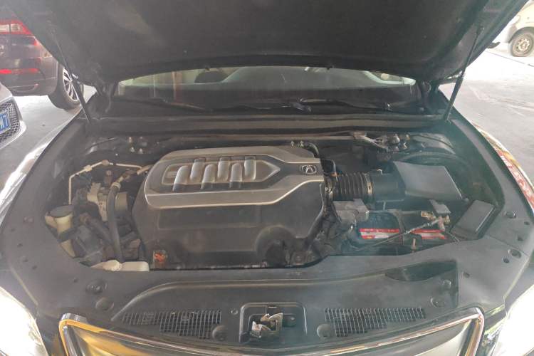 Used Acura RLX 2013 3.5L PAWS Edition Engine Bay