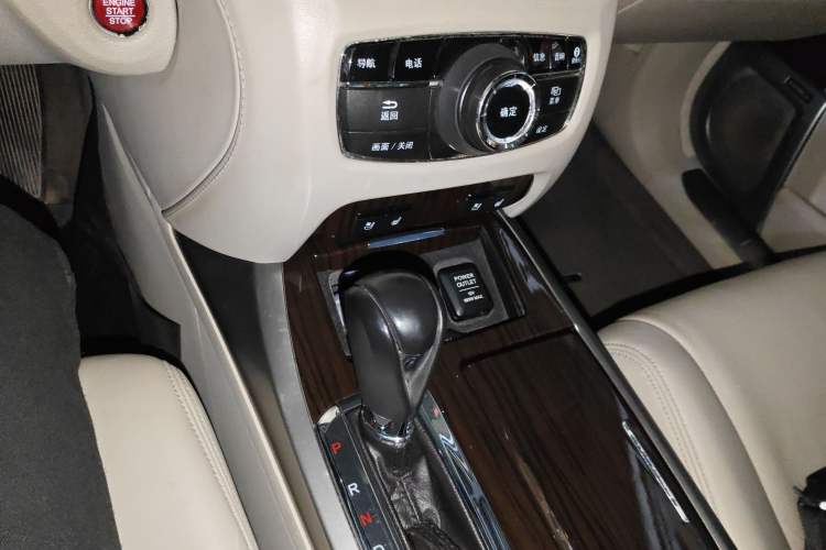 Used Acura RLX 2013 3.5L PAWS Edition Gear Lever