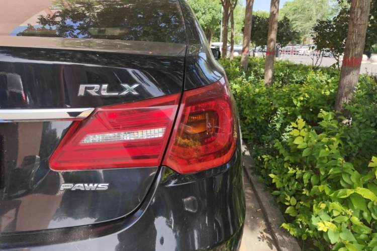 Used Acura RLX 2013 3.5L PAWS Edition Right Rear Taillight