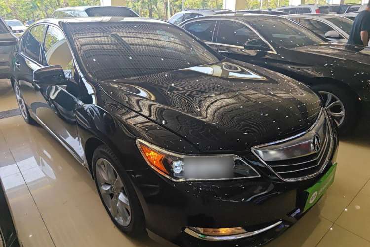 Used Acura RLX 2013 3.5L PAWS Edition Front Right 45 Deg