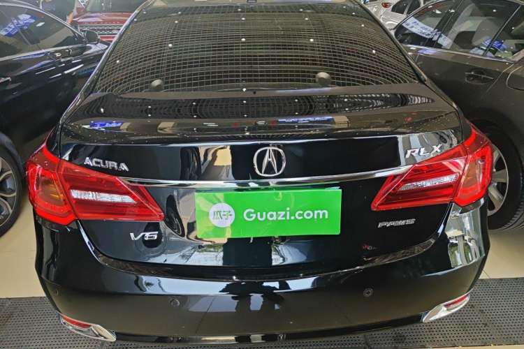Used Acura RLX 2013 3.5L PAWS Edition Rear