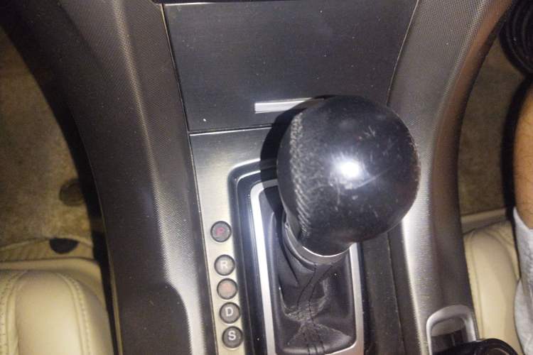 Used Acura TL 2009 3.5 Standard Edition Gear Lever