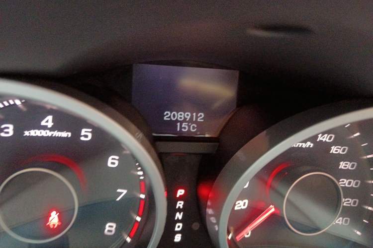Used Acura TL 2009 3.5 Standard Edition Odometer Close Up