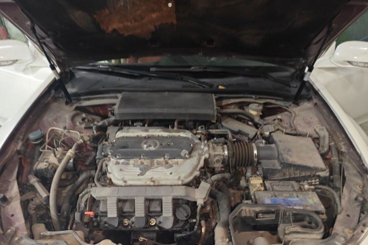 Used Acura TL 2009 3.5 Standard Edition Engine Bay