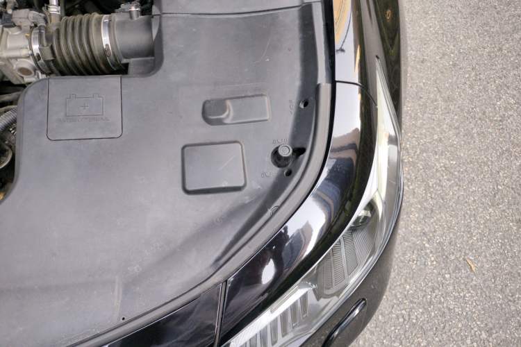 Used Acura TL 2012 3.5 Standard Edition Engine Bay Left