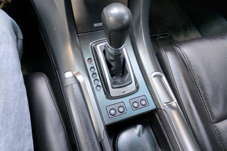 Used Acura TL 2012 3.5 Standard Edition Gear Lever