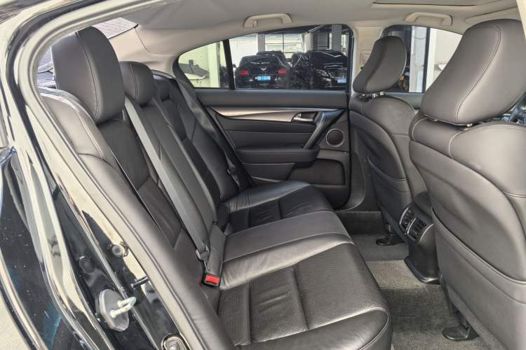 Used Acura TL 2012 3.5 Standard Edition Interior 9