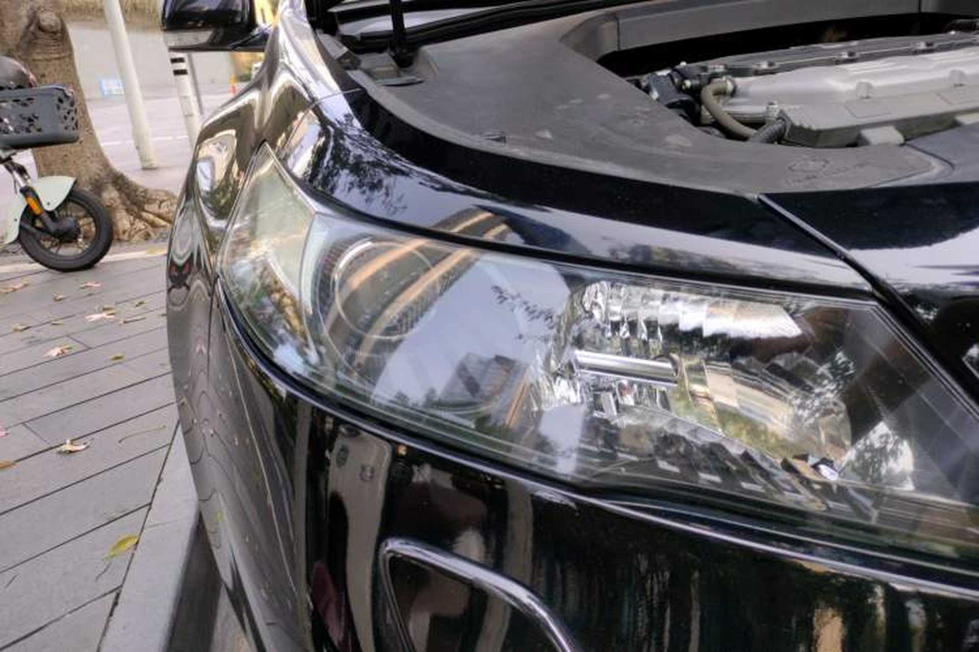 Used Acura TL 2012 3.5 Standard Edition Right Front Headlight