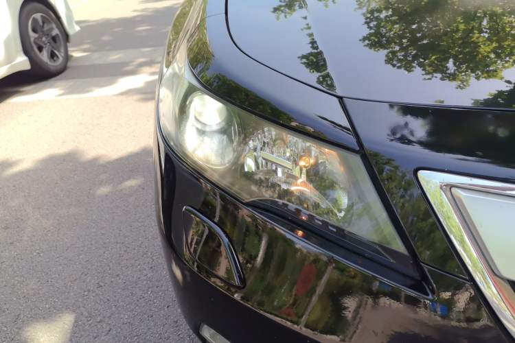 Used Acura TL 2012 3.5 Standard Edition Right Front Headlight