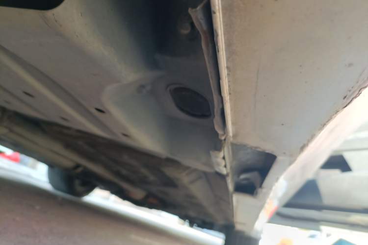 Used Acura TL 2012 3.5 Standard Edition Right Side Sill