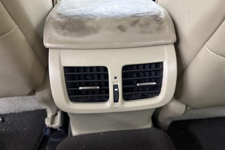 Used Acura TL 2012 3.5 Standard Edition Interior 3