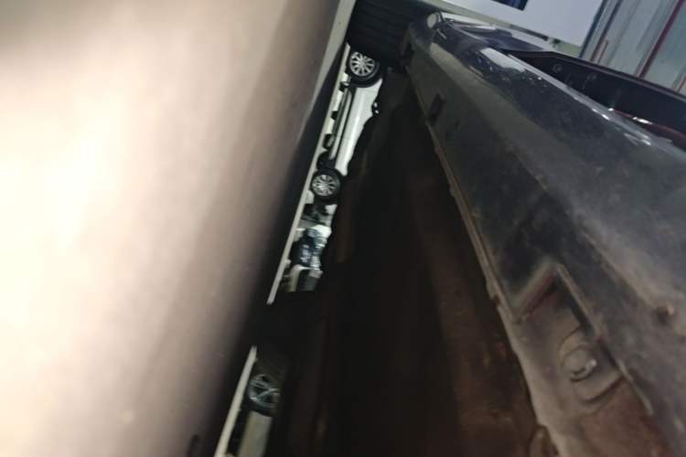 Used Acura TL 2012 3.5 Standard Edition Right Side Sill