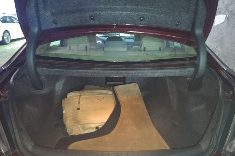 Used Acura TL 2012 3.5 Standard Edition Trunk