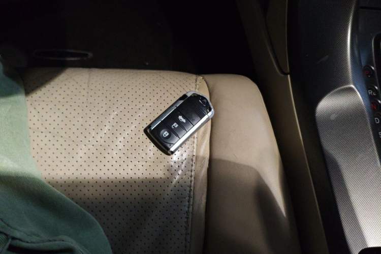 Used Acura TL 2012 3.5 Standard Edition Vehicle Key
