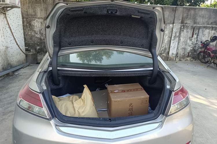 Used Acura TL 2012 3.5 Standard Edition Trunk