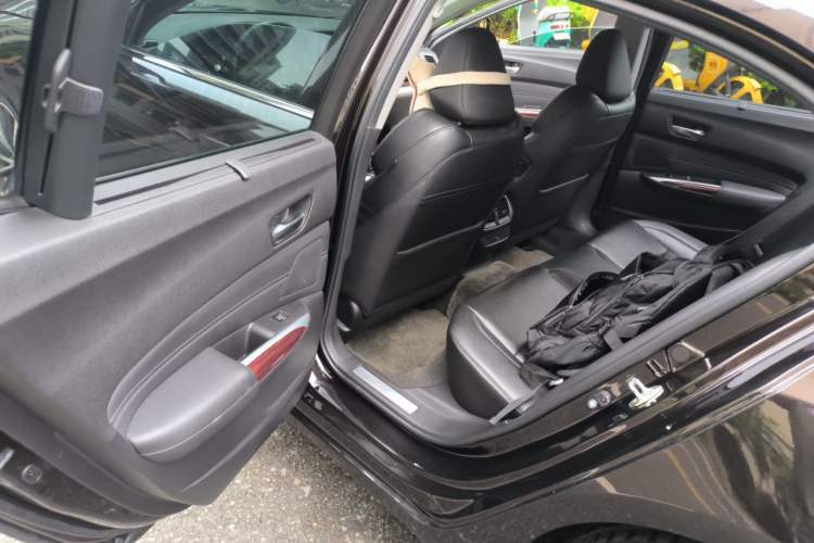 Used Acura TLX 2015 2.4L Elite Edition Left Rear Seat