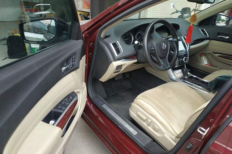 Used Acura TLX 2015 2.4L Elite Edition Driver Seat