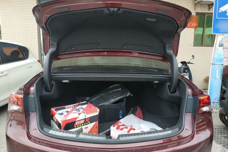 Used Acura TLX 2015 2.4L Elite Edition Trunk