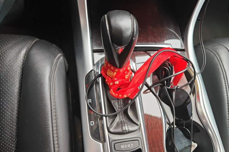 Used Acura TLX 2015 2.4L Elite Edition Gear Lever
