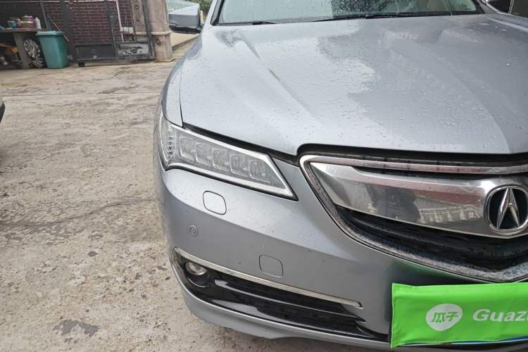 Used Acura TLX 2015 2.4L Elite Edition Right Front Headlight