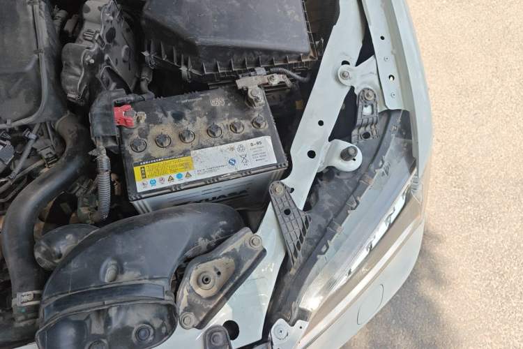 Used Acura TLX 2015 2.4L Elite Edition Engine Bay Left