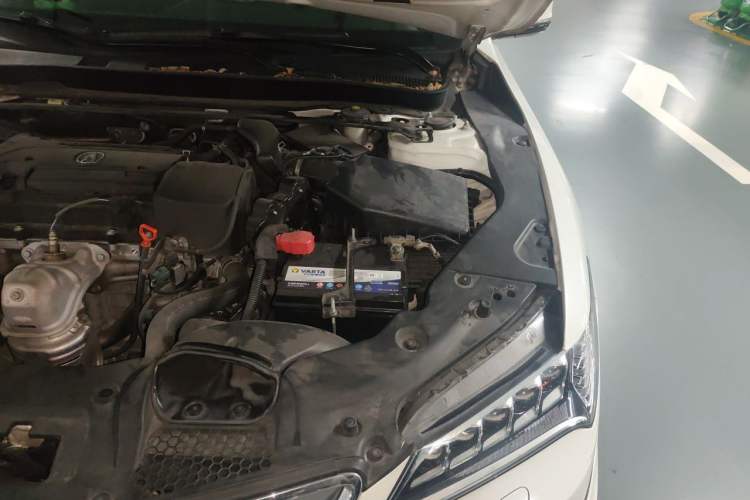 Used Acura TLX 2015 2.4L Luxury Edition Engine Bay Left