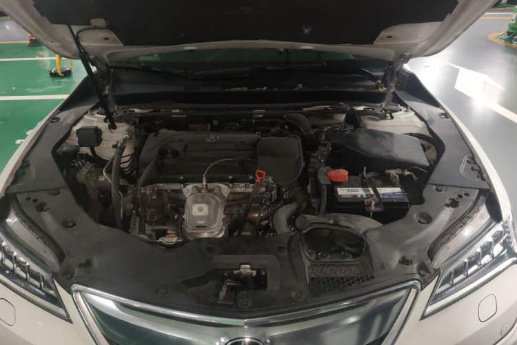 Used Acura TLX 2015 2.4L Luxury Edition Engine Bay