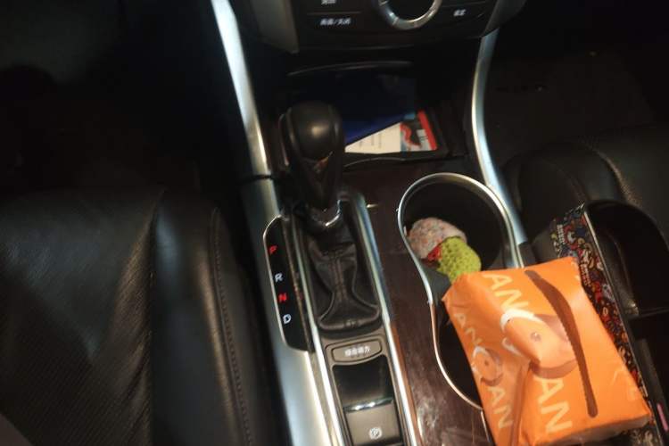 Used Acura TLX 2015 2.4L Luxury Edition Gear Lever