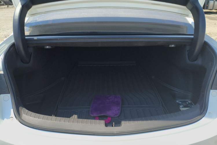 Used Acura TLX 2015 2.4L Elite Edition Trunk