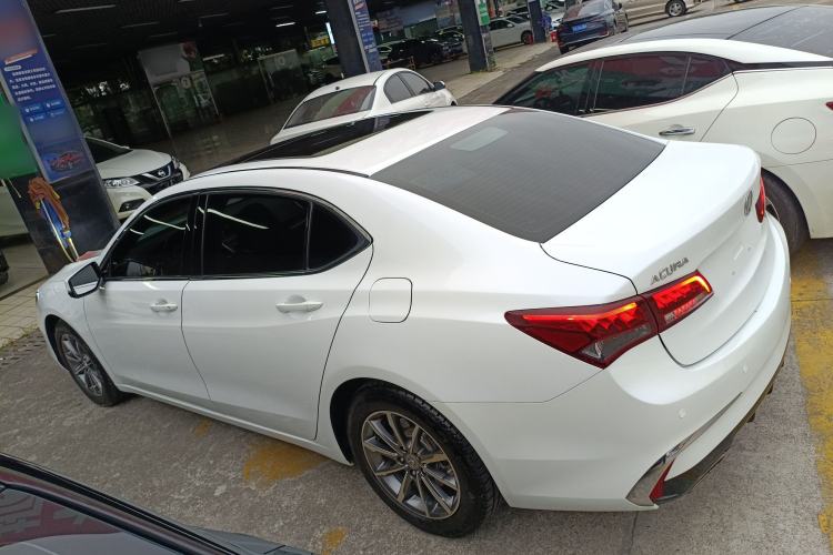 Used Acura TLX-L 2018 2.4L Comfort Edition Left Side