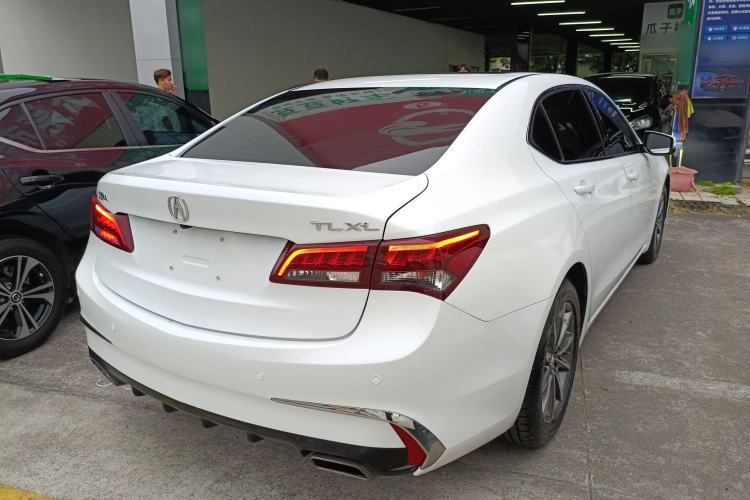 Used Acura TLX-L 2018 2.4L Comfort Edition Rear Right 45 Deg