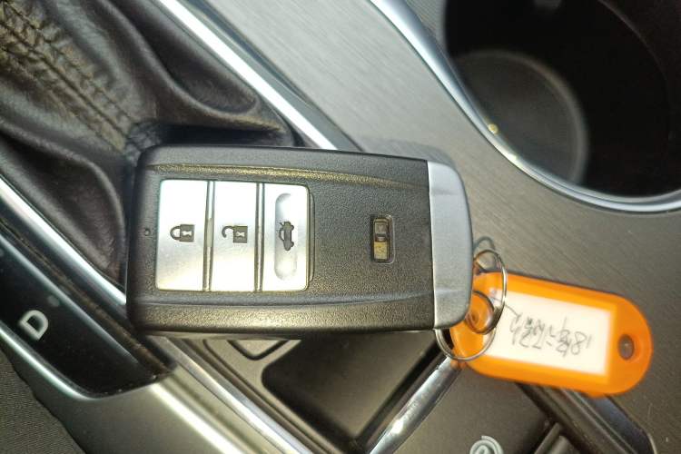 Used Acura TLX-L 2018 2.4L Comfort Edition Vehicle Key
