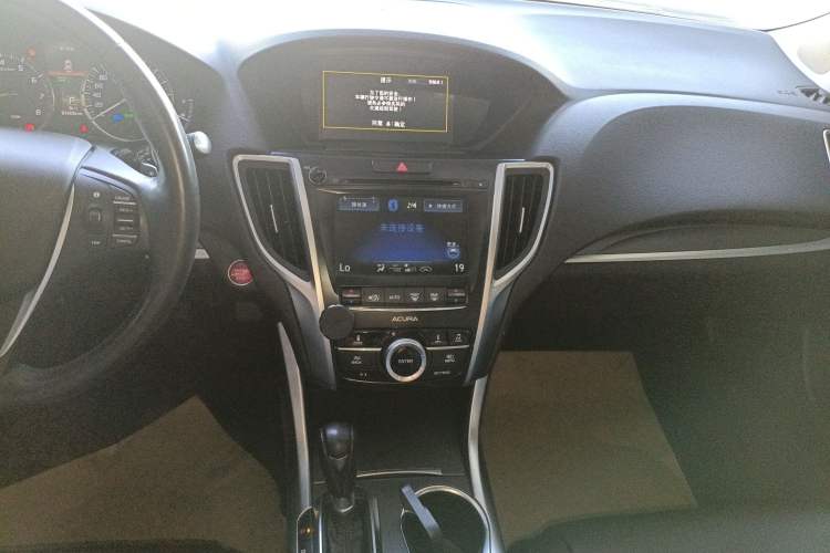 Used Acura TLX-L 2018 2.4L Comfort Edition Audio And AC Panel